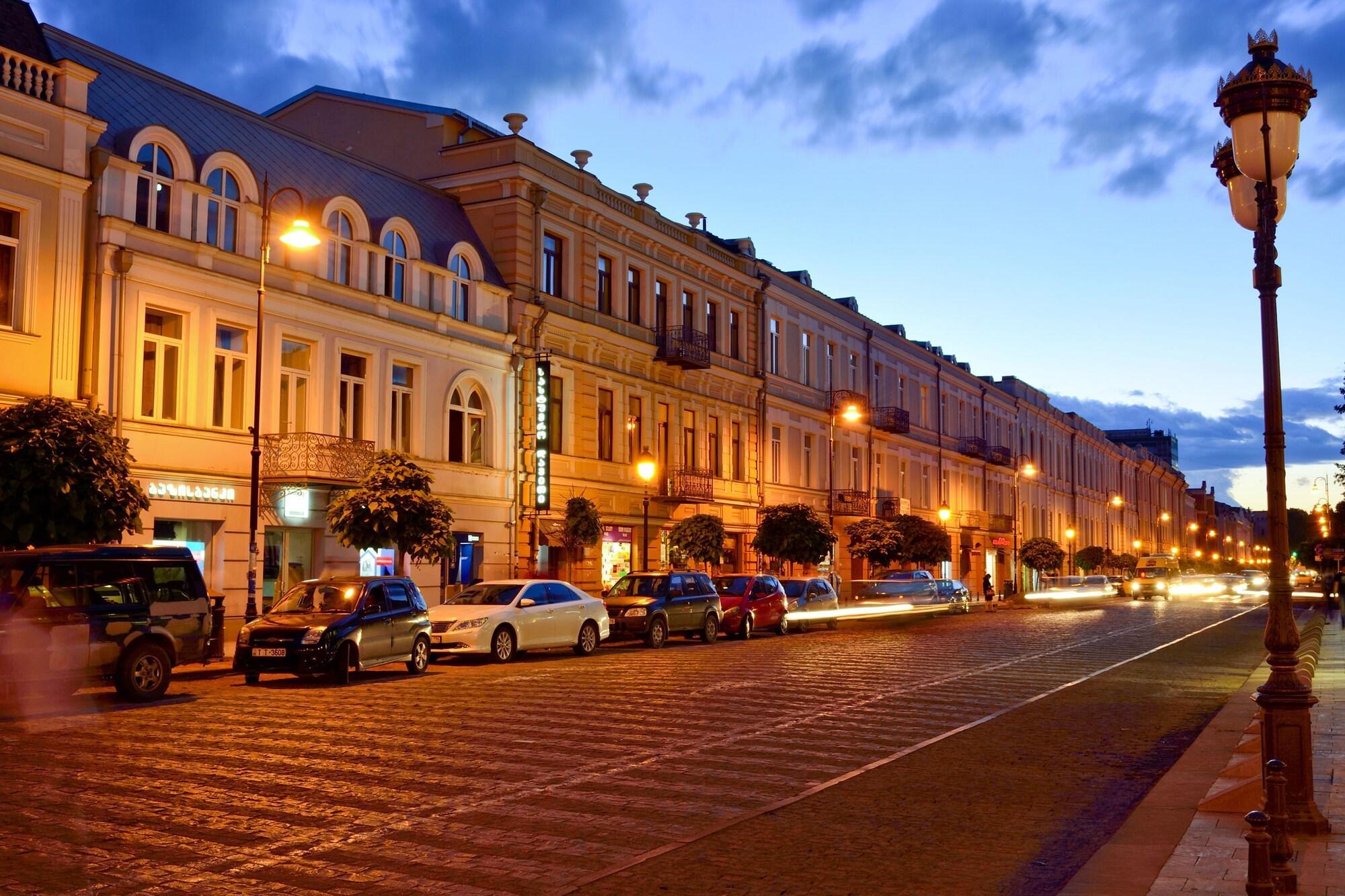King David Hotel Tbilisi Esterno foto