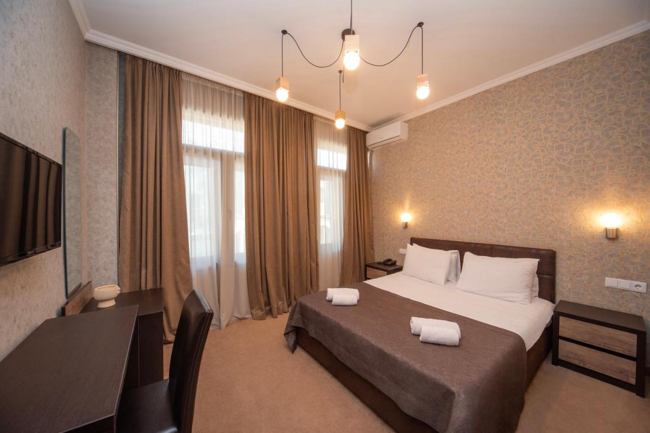 King David Hotel Tbilisi Esterno foto