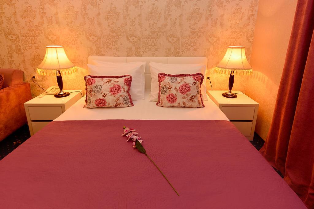 King David Hotel Tbilisi Esterno foto