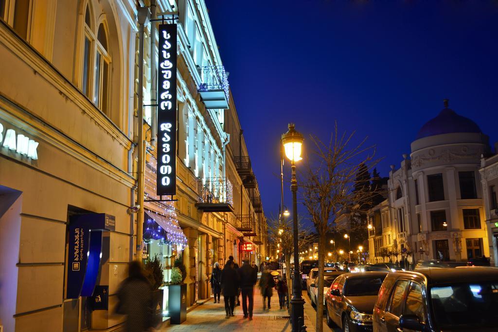 King David Hotel Tbilisi Esterno foto