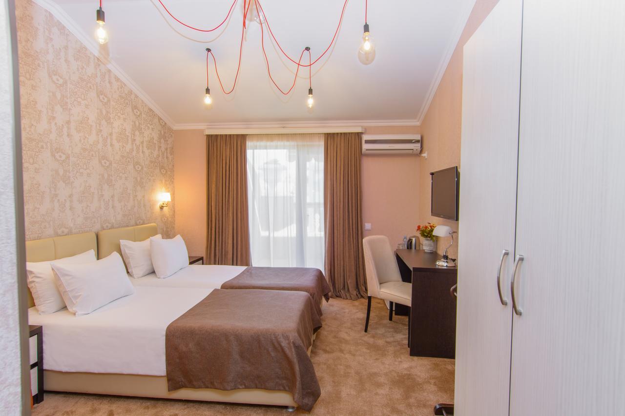 King David Hotel Tbilisi Esterno foto